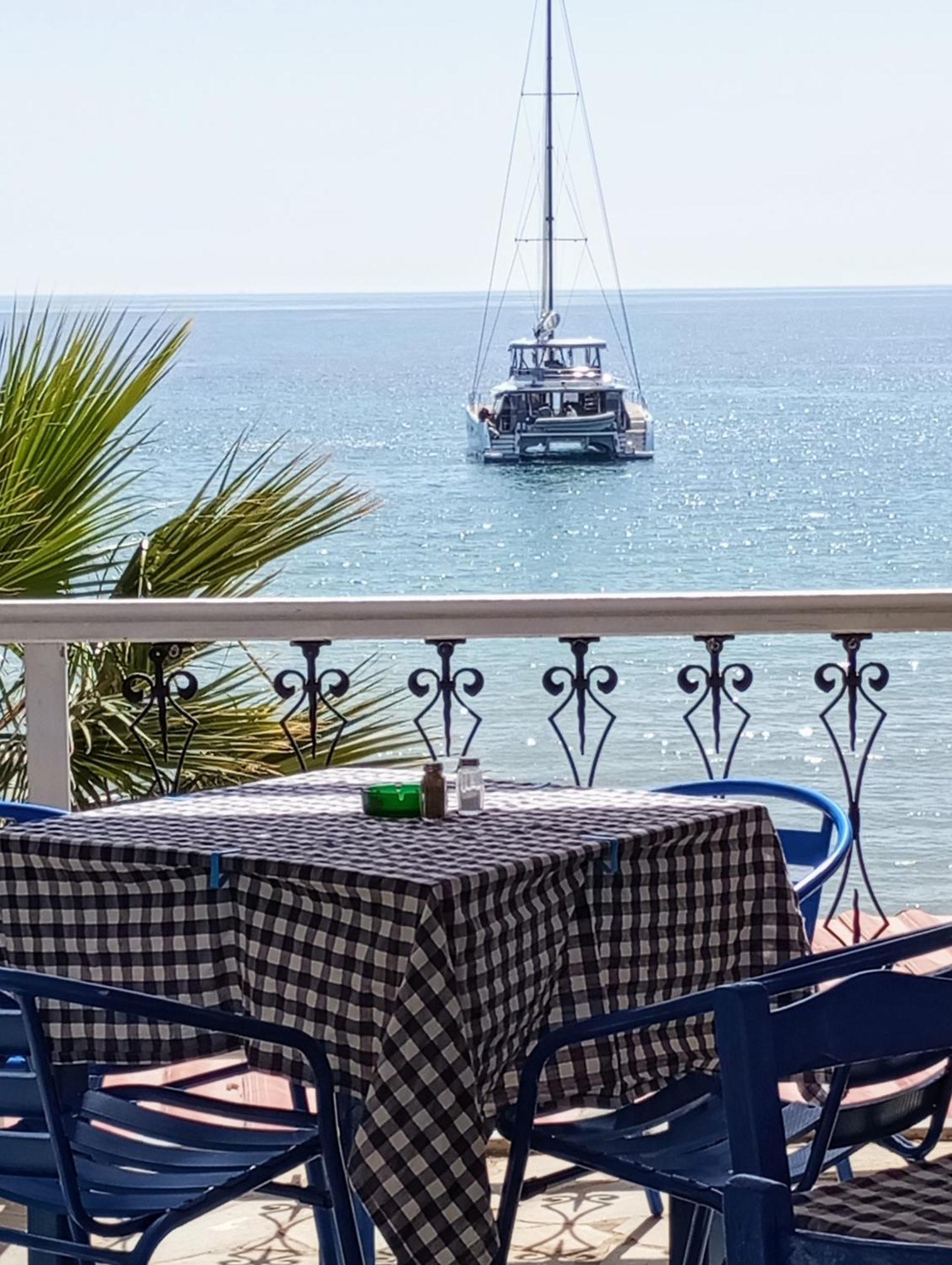 Svetlana & Michalis Oasis Hotel Agia Marina  Exterior foto